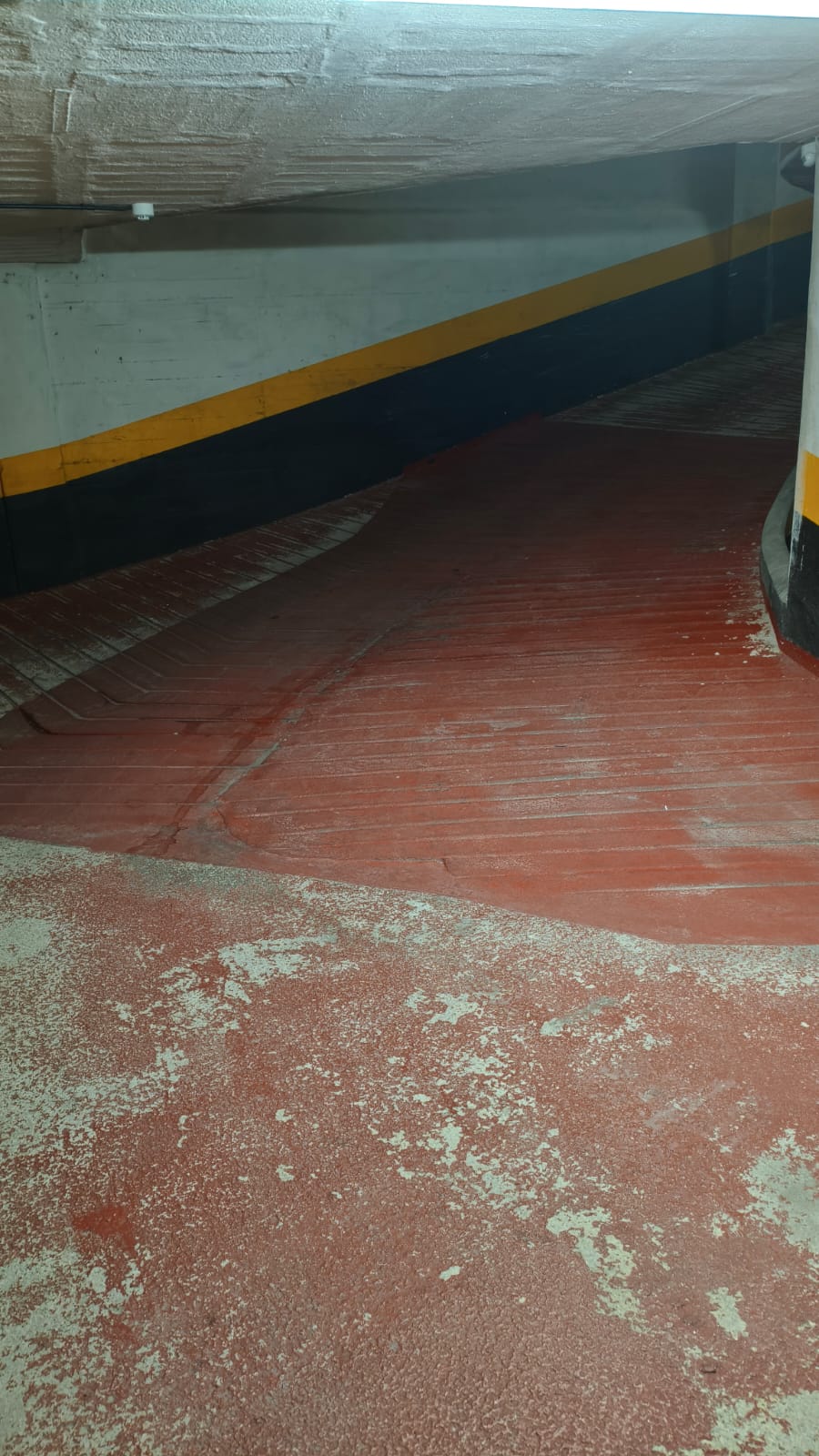 BAJADA DE PRECIO!!! VENTA DE PLAZA DE GARAJE EN LA AMARELLA-RIBEIRA