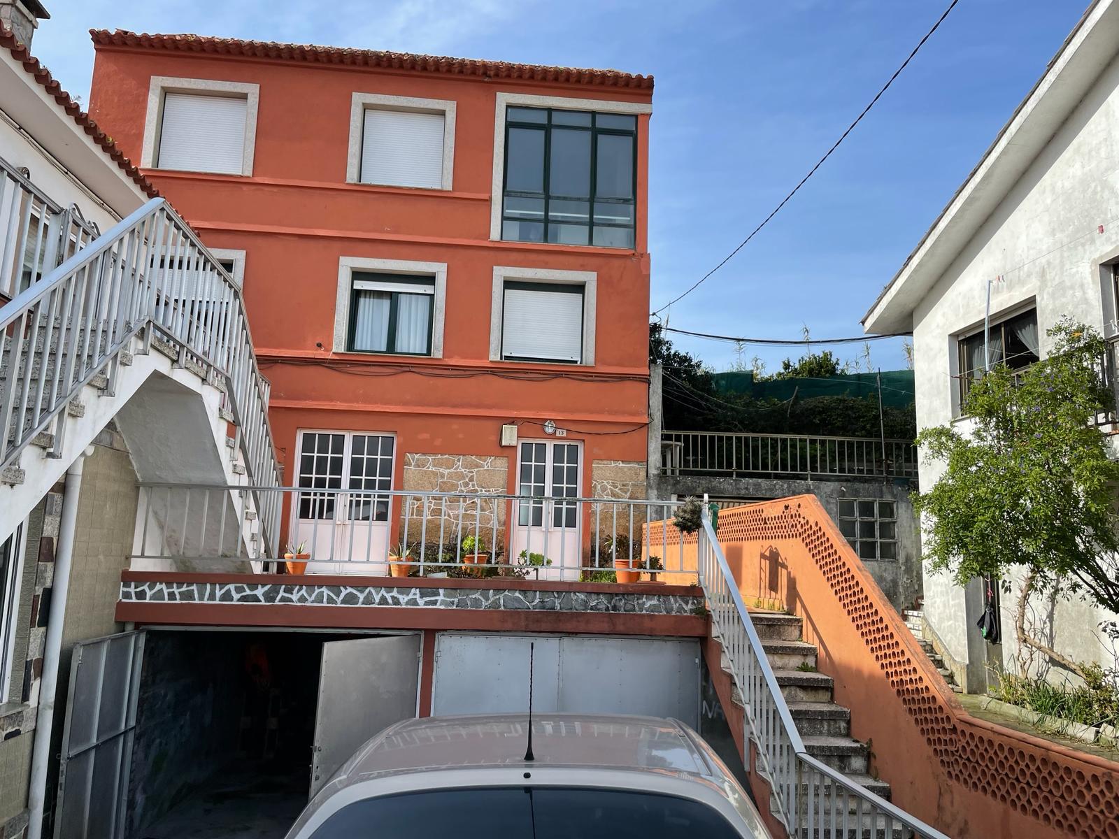 EDIFICIO EN PRIMERA LÍNEA DE PLAYA – GRAN OPORTUNIDAD DE INVERSIÓN EN RIBEIRA