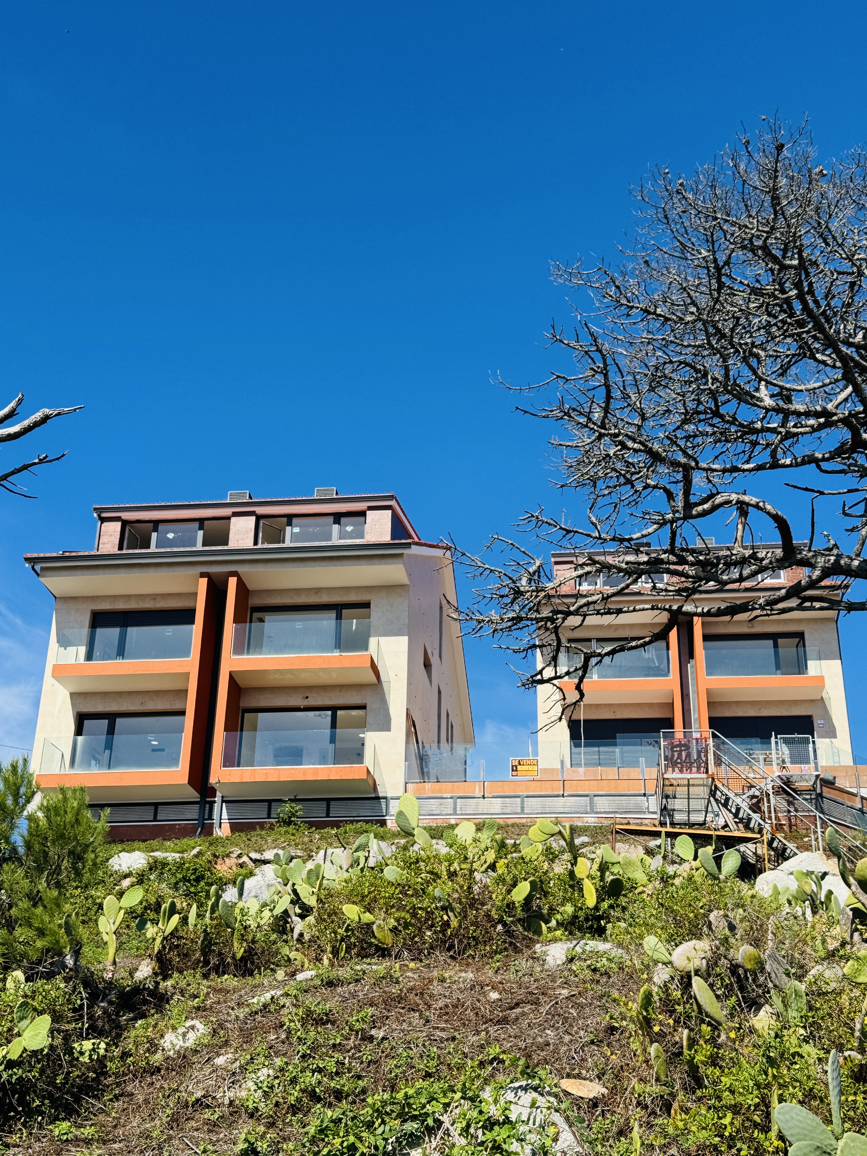 ATICOS DE DOS HABITACIONES CON VISTAS AL MAR EN AMEIXIDA