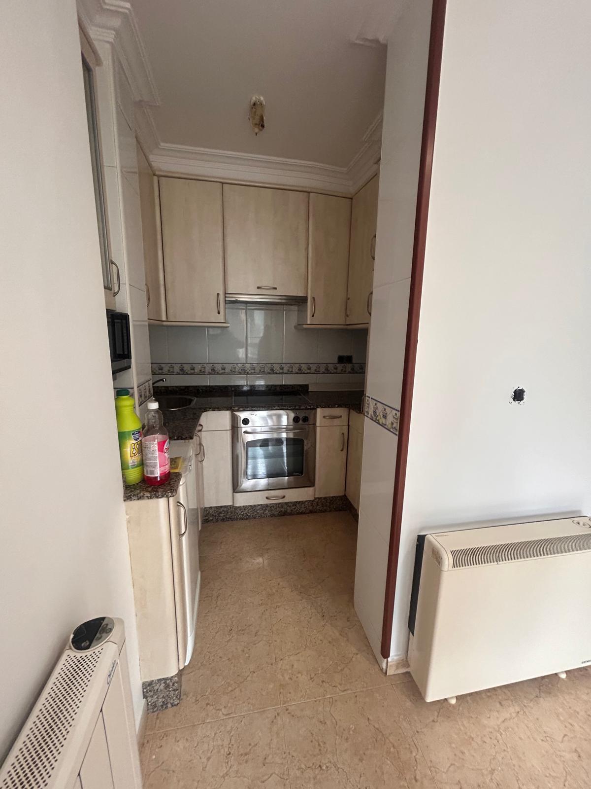 APARTAMENTO EN RIBEIRA CON BALCÓN