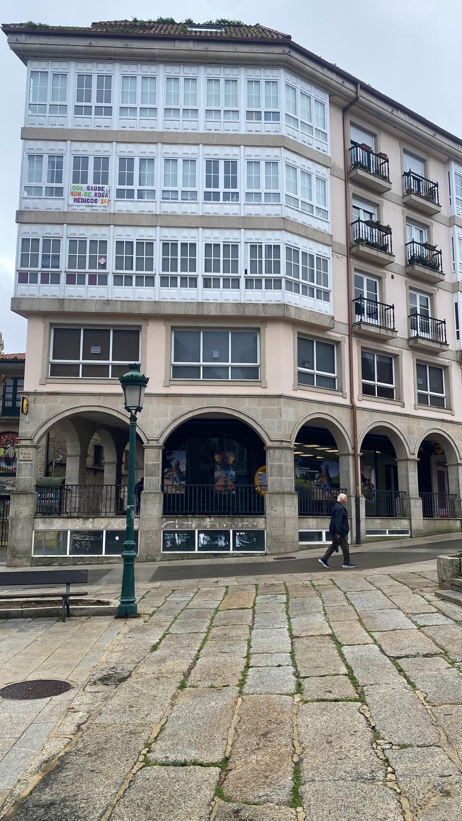 ¡OPORTUNIDAD! ALQUILER DE OFICINA CON DESPACHO Y SALA DE REUNIONES