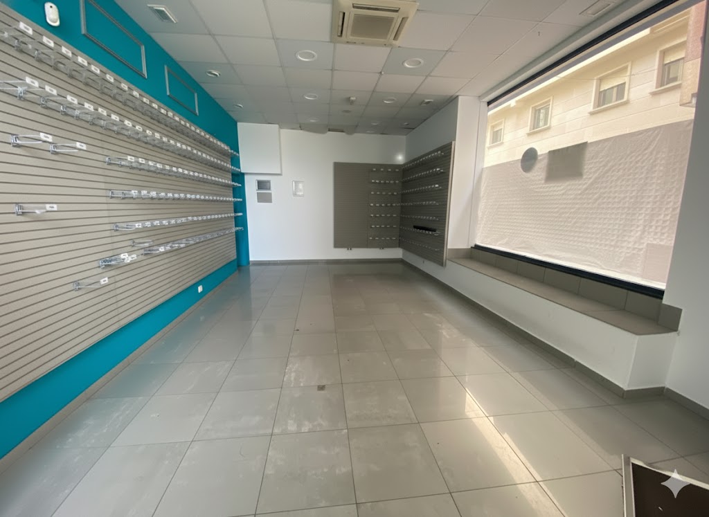 OPORTUNIDAD ÚNICA:BAJO COMERCIAL DE  70 m² EN EL CORAZON DE RIBEIRA