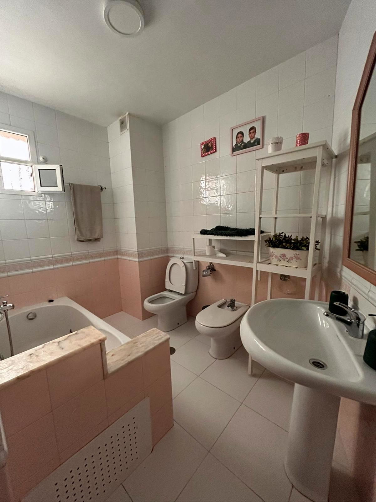 ¡EXCLUSIVA! PISO DE 4 HABITACIONES EN EL CORAZÓN DE RIBEIRA - 120 M² 