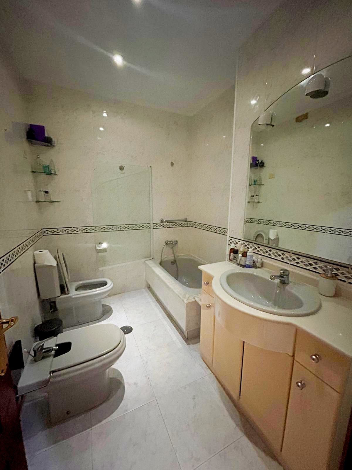 ¡EXCLUSIVA! PISO DE 4 HABITACIONES EN EL CORAZÓN DE RIBEIRA - 120 M² 