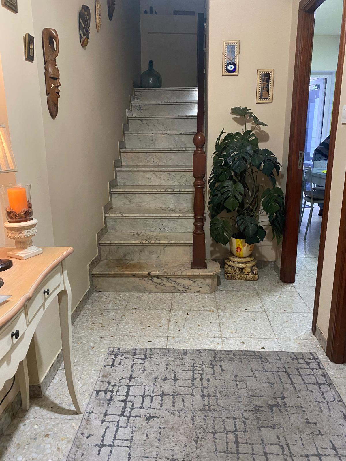 VENTA DE CASA EN RIBEIRA ADOSADA