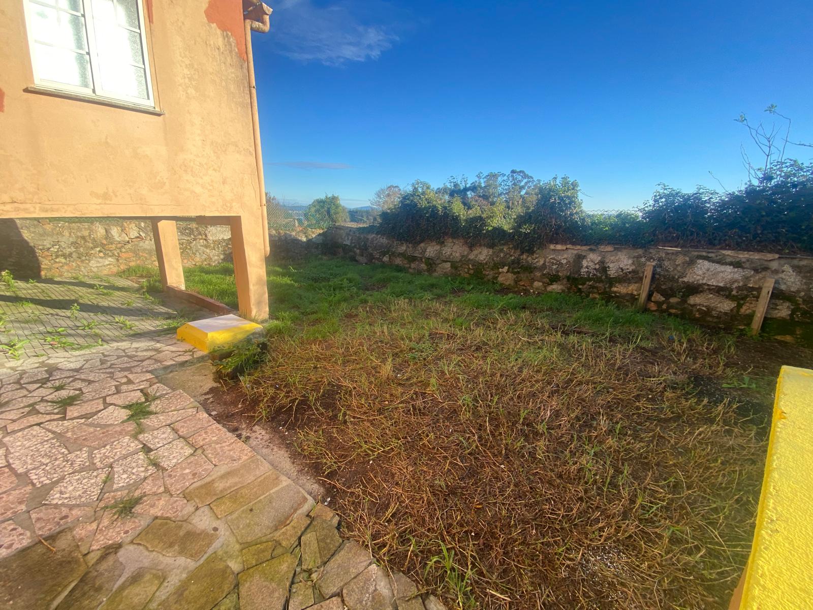 VENTA DE CASA EN MARTÍN – RIBEIRA (A CORUÑA) CON VISTAS AL MAR