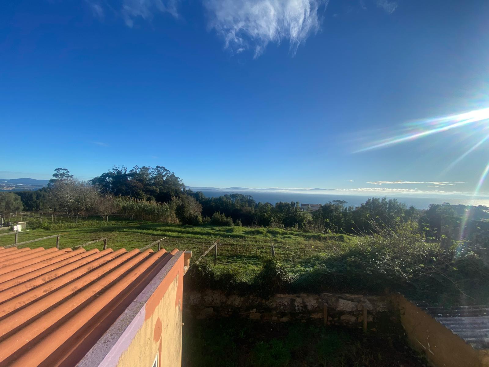 VENTA DE CASA EN MARTÍN – RIBEIRA (A CORUÑA) CON VISTAS AL MAR