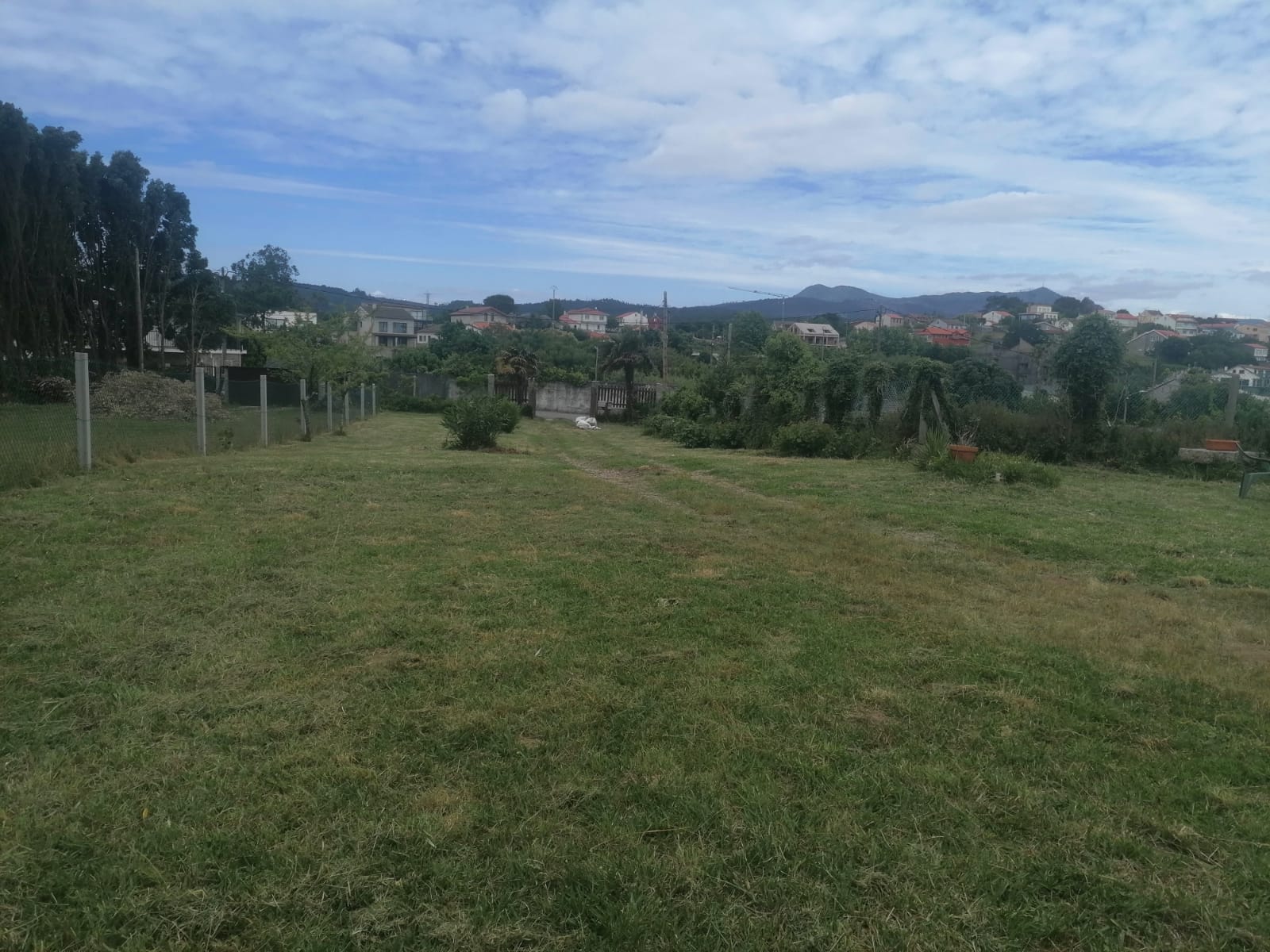 FINCA EDIFICABLE EN VENTA – INSUELA, RIBEIRA (A CORUÑA)