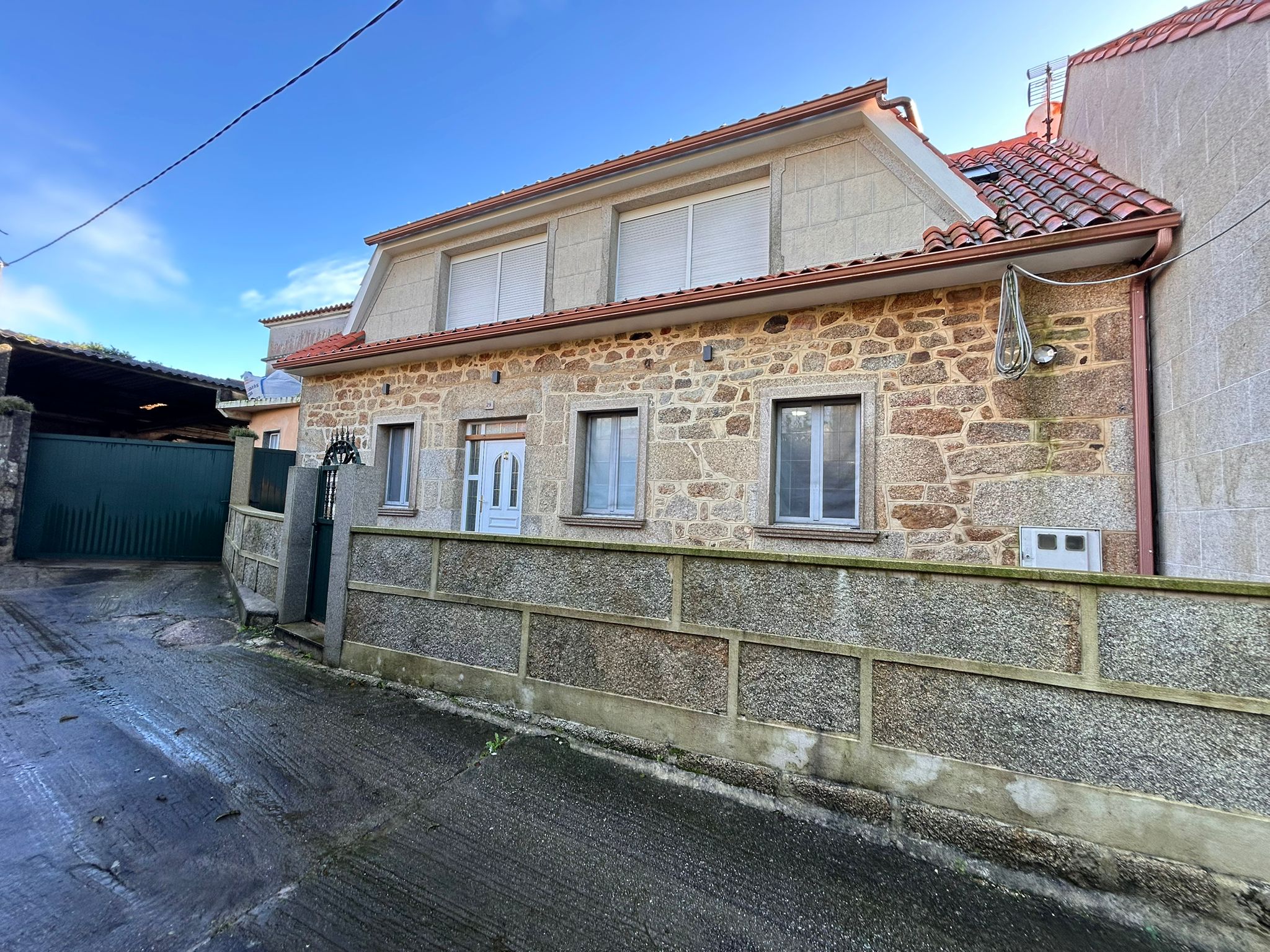 SE VENDE CASA EN CARREIRA, RIBEIRA