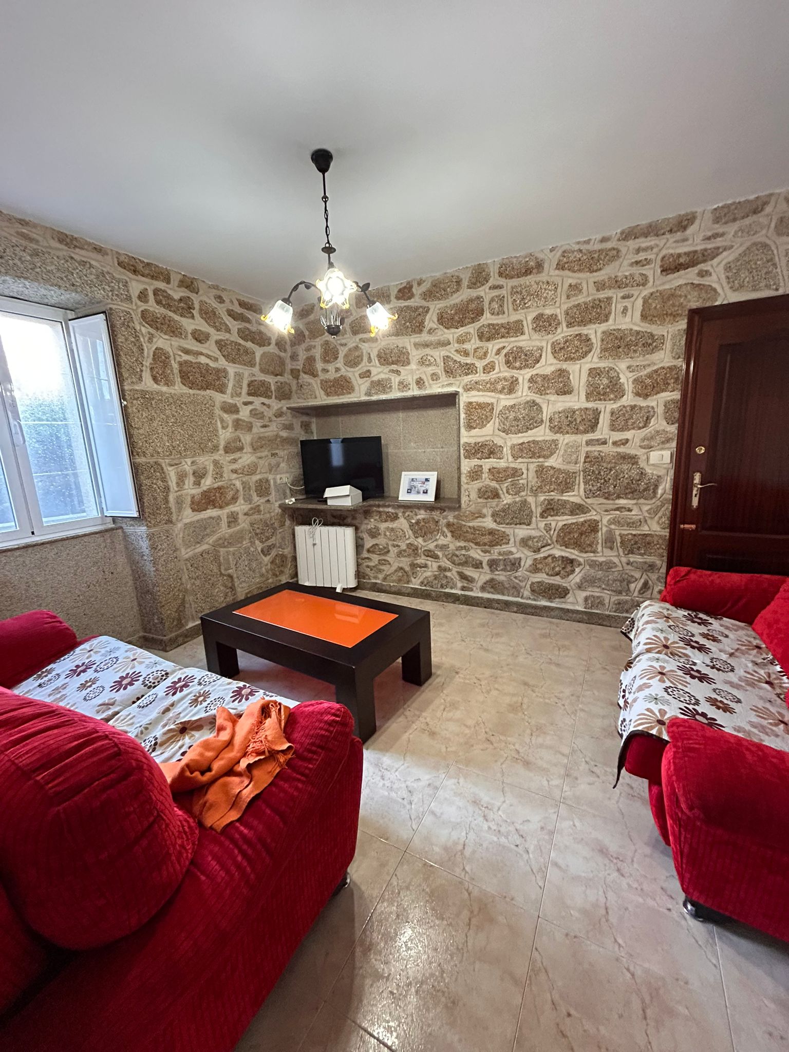 SE VENDE CASA EN CARREIRA, RIBEIRA