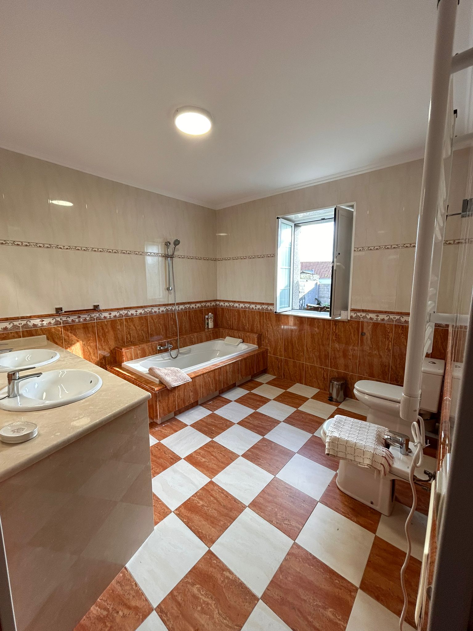 SE VENDE CASA EN CARREIRA, RIBEIRA