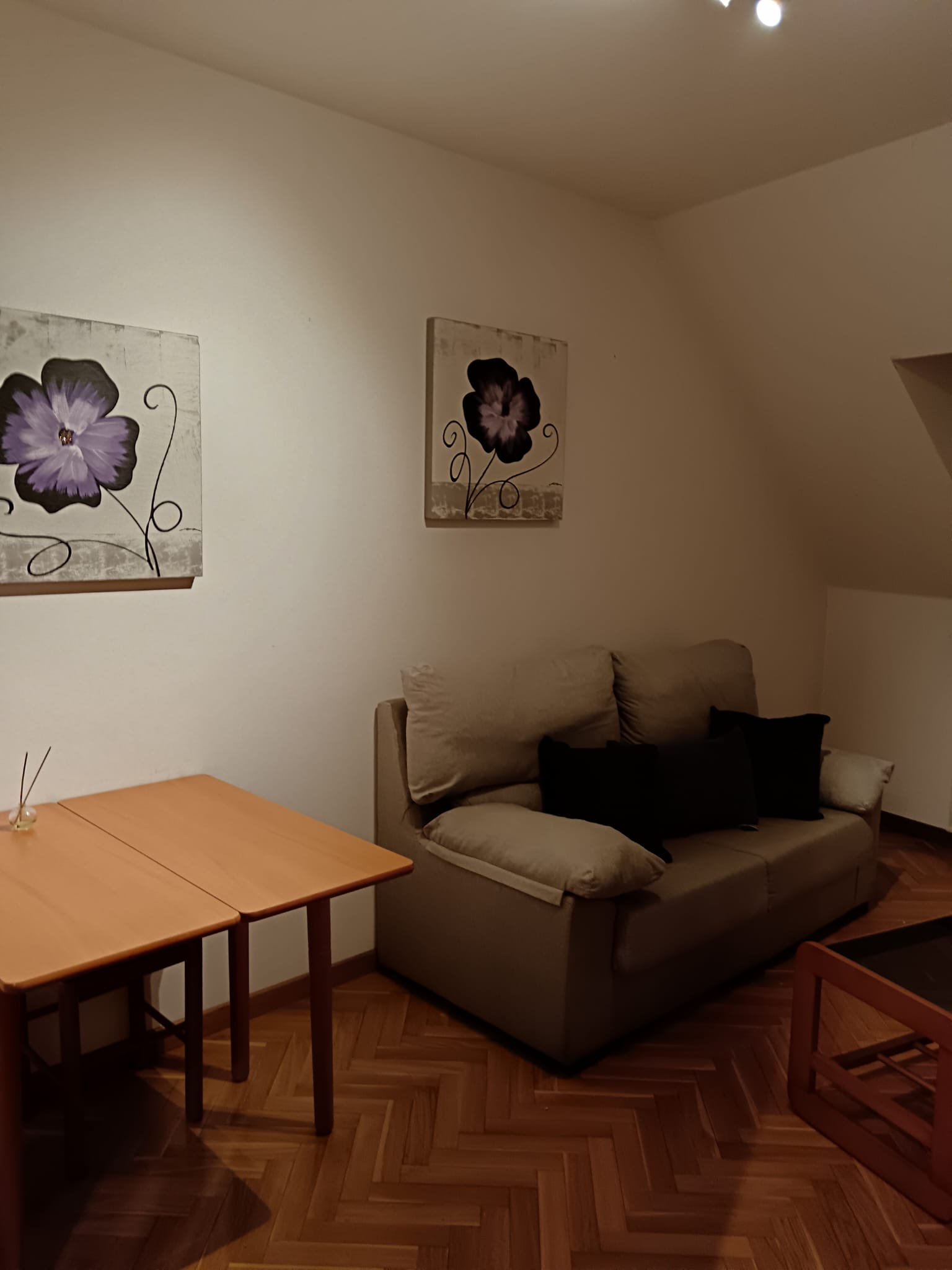 SE ALQUILA ESTUDIO EN ABESADAS — 500 €/MES