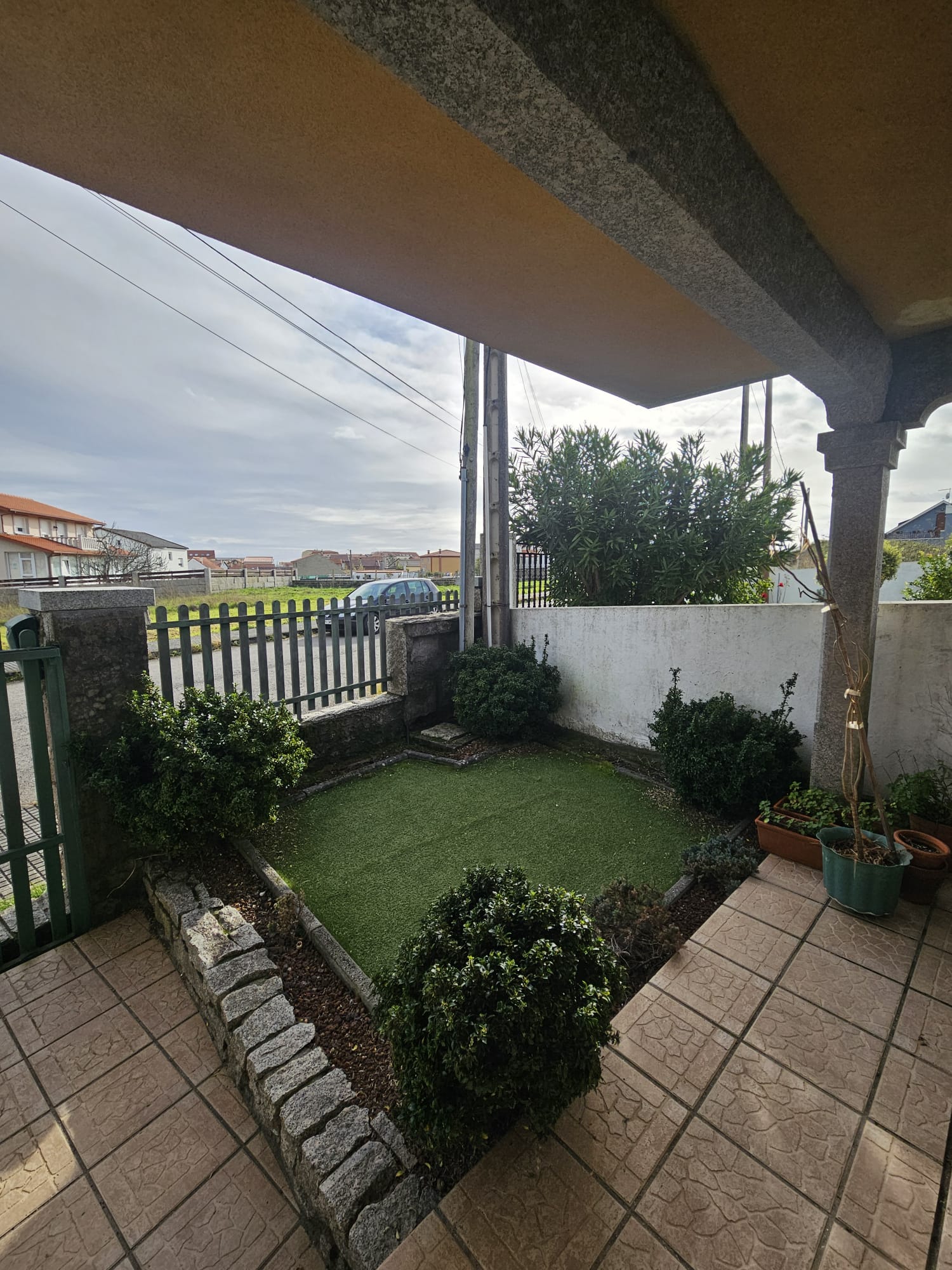 CASA RUSTICA EN AGUIÑO CON TERRENO