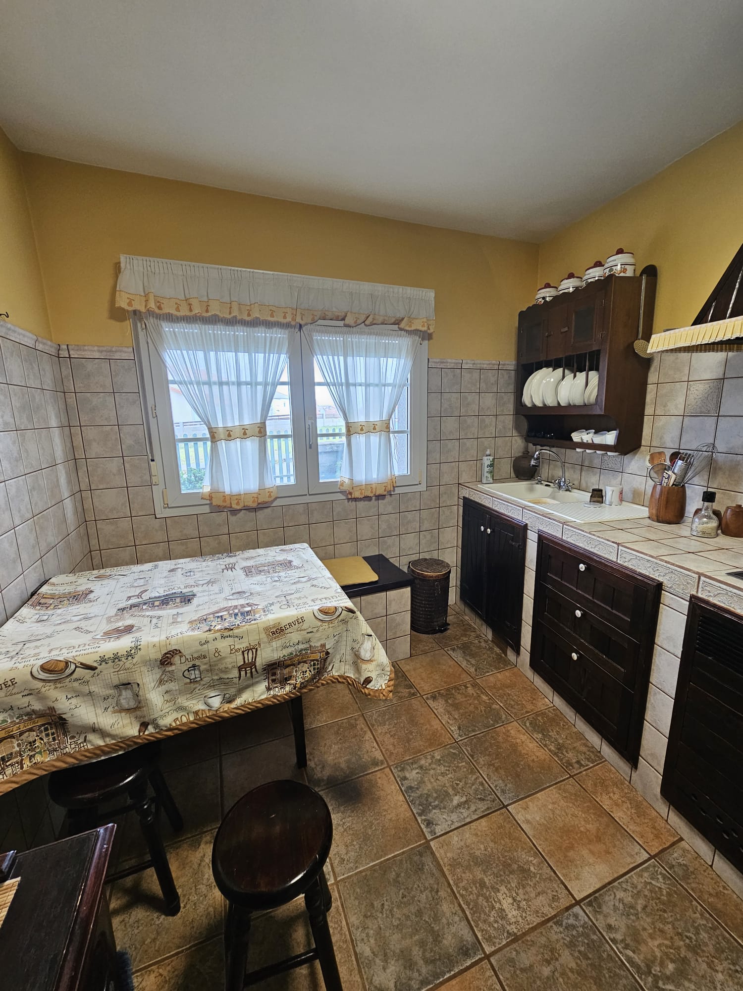 CASA RUSTICA EN AGUIÑO CON TERRENO