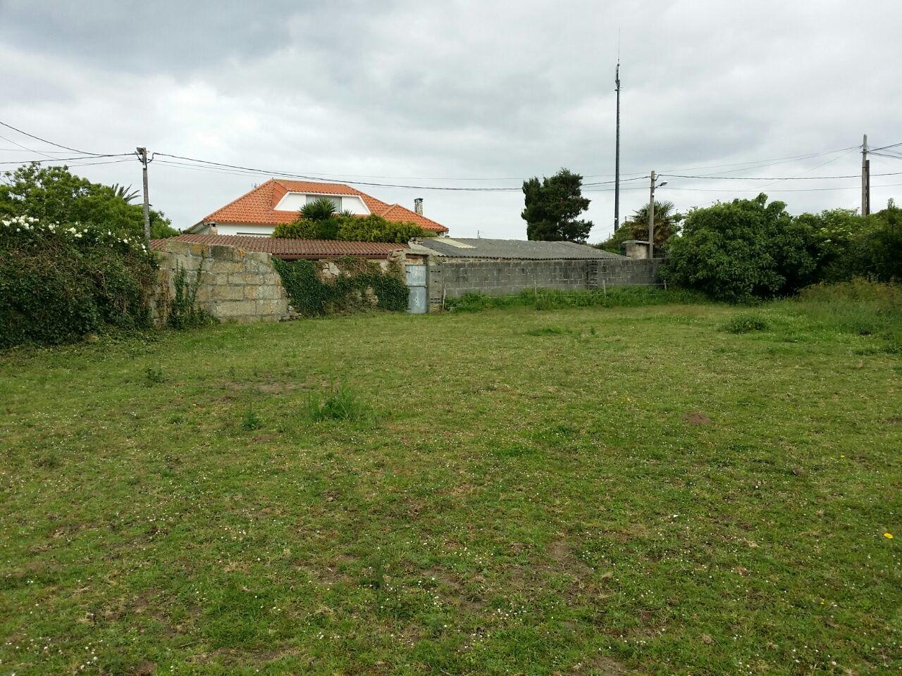 ¡OPORTUNIDAD ÚNICA PARA CONSTRUCTORES EN CASTIÑEIRAS!