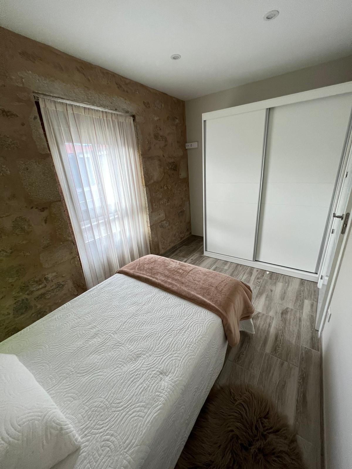 ALQUILER DE ENCANTADORA CASITA EN PUEBLA DEL CARAMIÑAL PARA TEMPORADA ESCOLAR