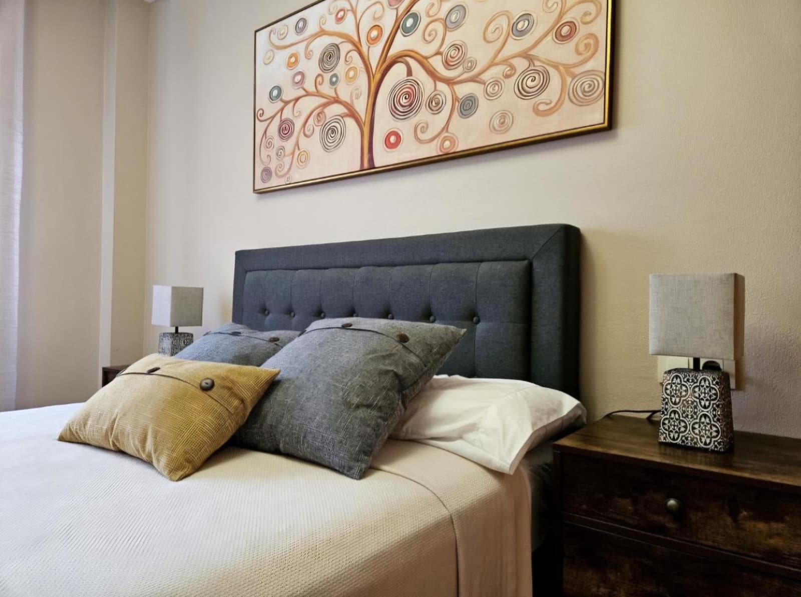 ¡TU ESCAPADA PERFECTA EN EL CORAZÓN DE RIBEIRA!