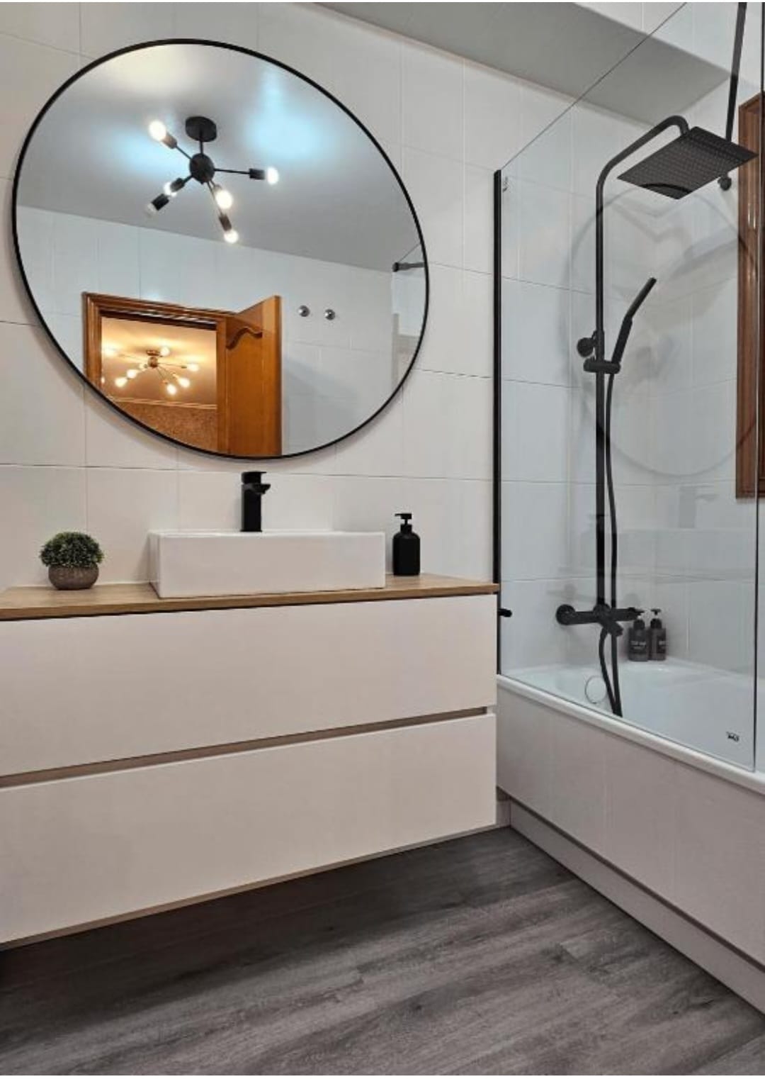 ¡TU ESCAPADA PERFECTA EN EL CORAZÓN DE RIBEIRA!