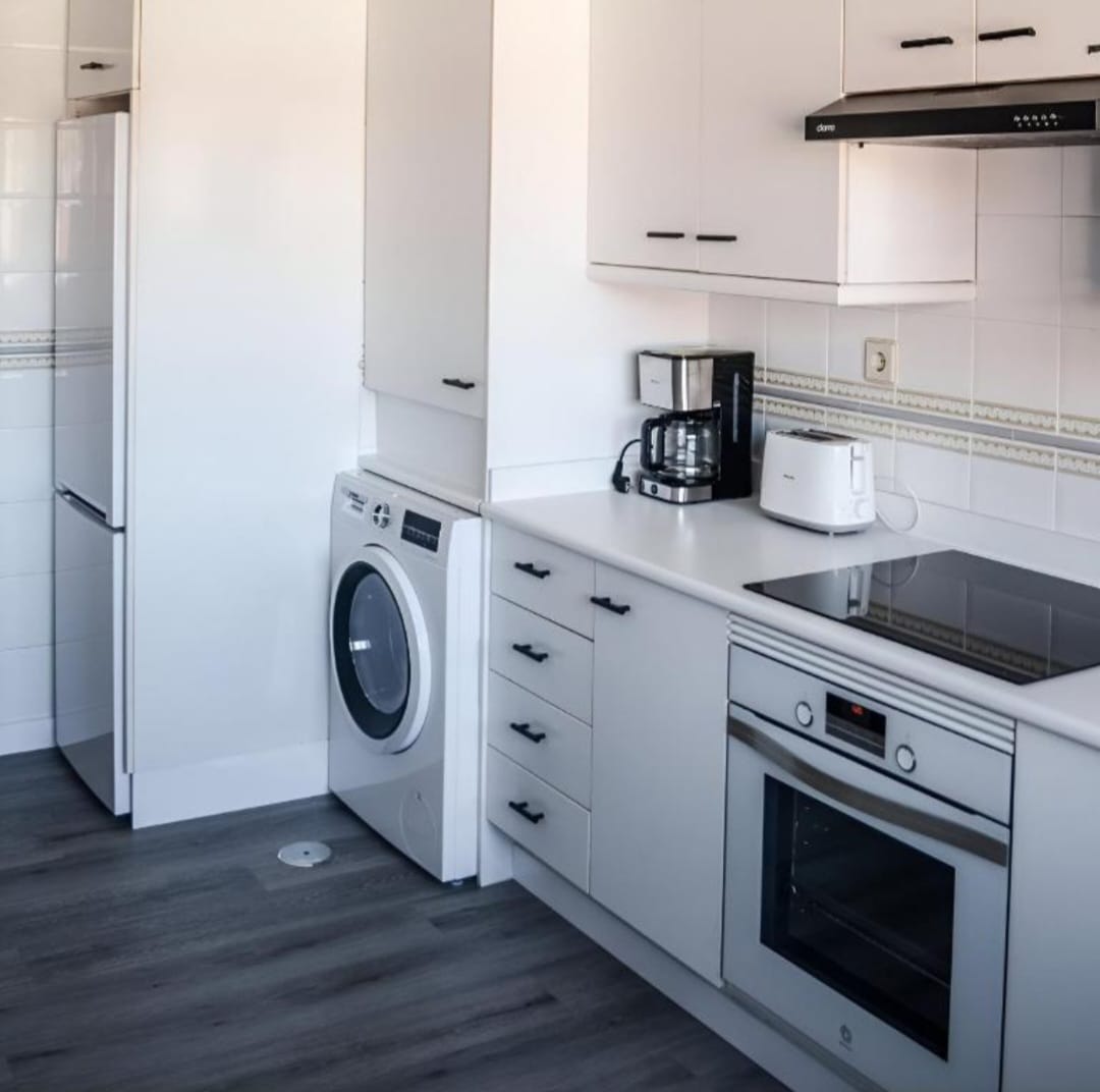 ¡TU ESCAPADA PERFECTA EN EL CORAZÓN DE RIBEIRA!