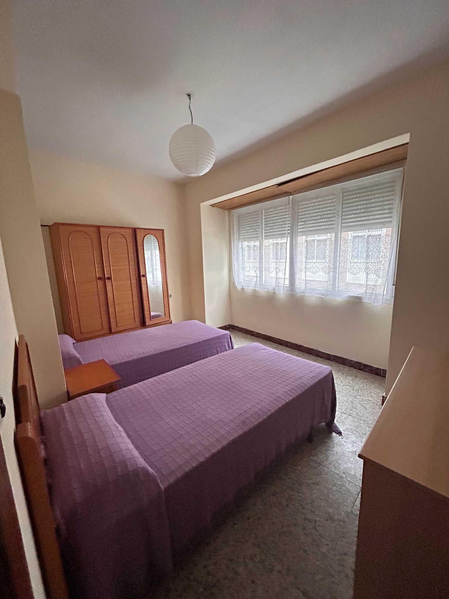 OPORTUNIDAD ÚNICA: EDIFICIO COMPLETO EN NOIA CON VIVIENDAS INDEPENDIENTES Y GARAJE