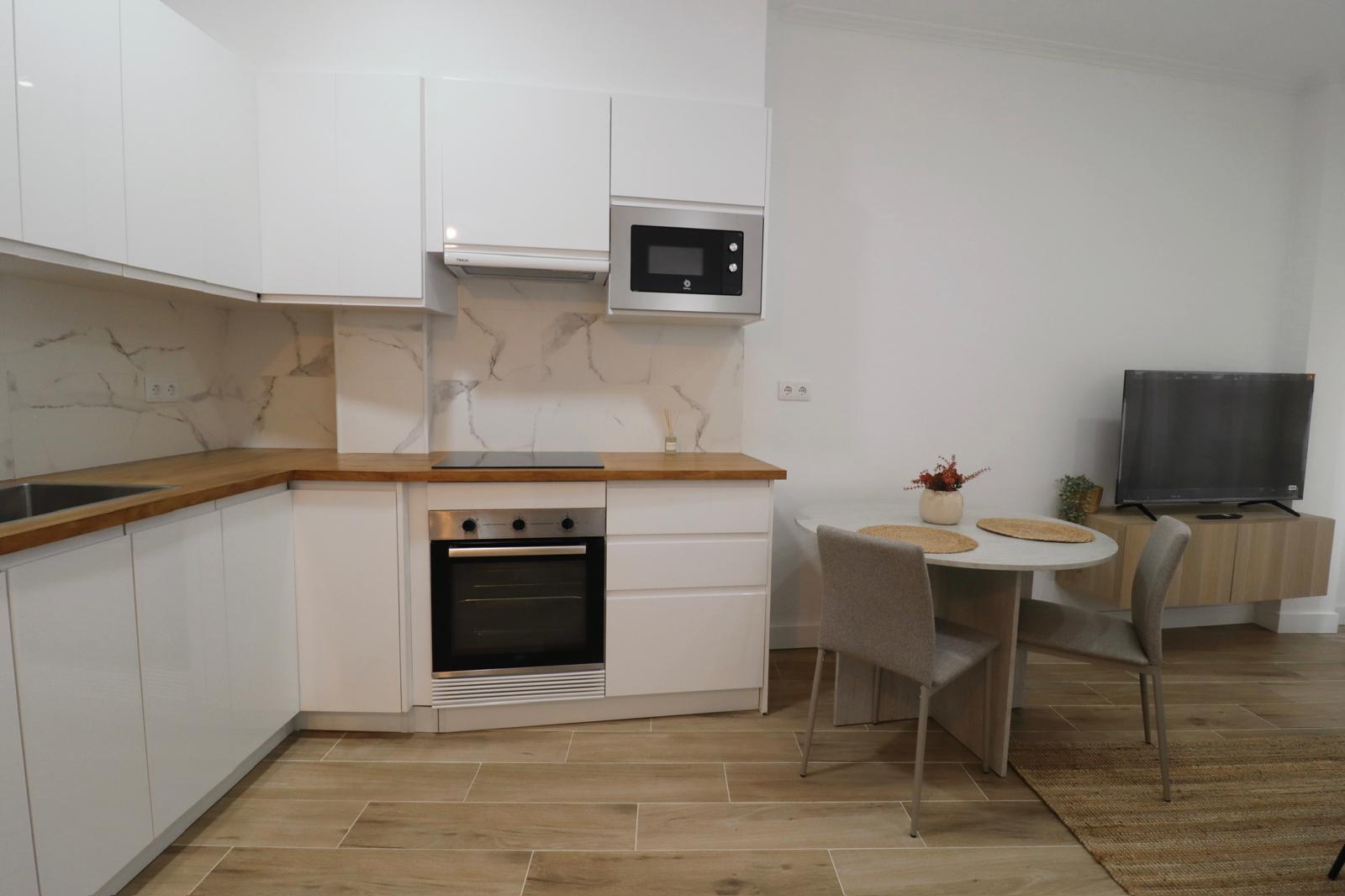 ALQUILER DE ESTUDIO EN PLENO CENTRO DE RIBEIRA