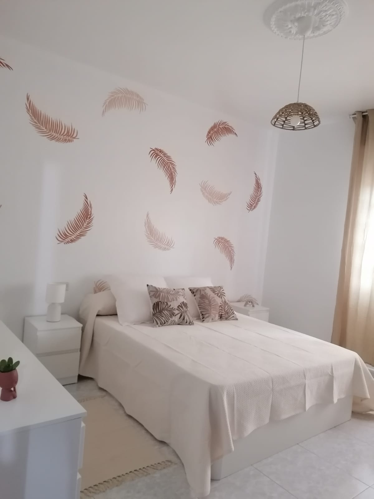 APARTAMENTO EN ALQUILER VACACIONAL EN MARTÍN, CERCA DEL CENTRO DE RIBEIRA Y DE LA PLAYA DEL TOURO