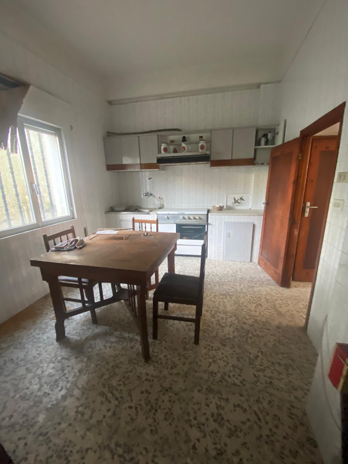  CASA CON DOS VIVIENDAS INDEPENDIENTES Y VISTAS AL MAR EN CASTIÑEIRAS – RIBEIRA