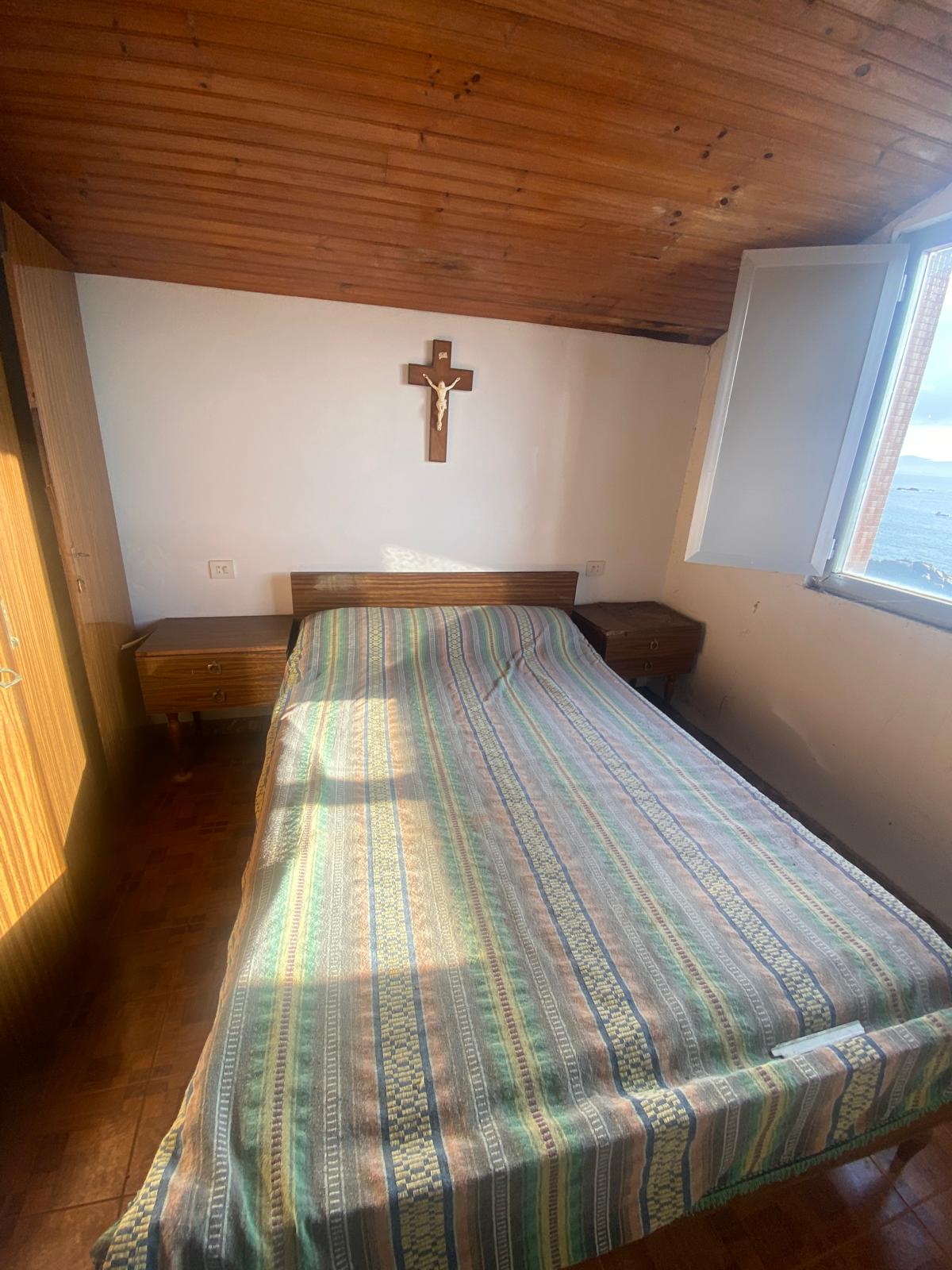  CASA CON DOS VIVIENDAS INDEPENDIENTES Y VISTAS AL MAR EN CASTIÑEIRAS – RIBEIRA