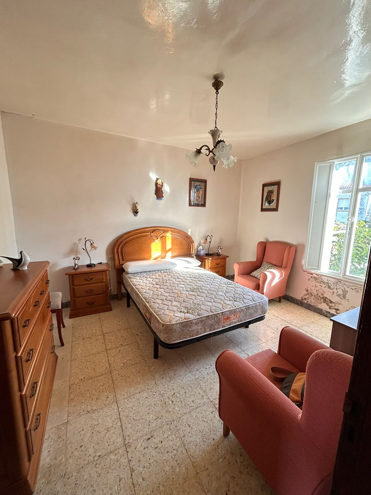 CASA EN TARRIO-BAROÑA-PORTO DO SON CON JARDÍN