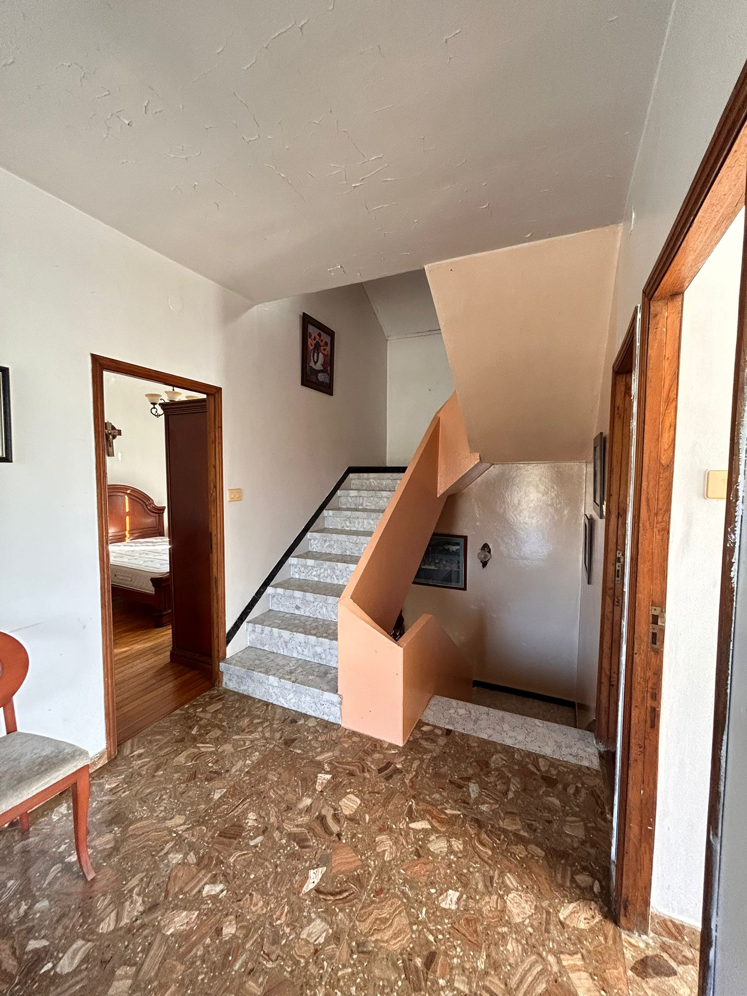 CASA EN TARRIO-BAROÑA-PORTO DO SON CON JARDÍN