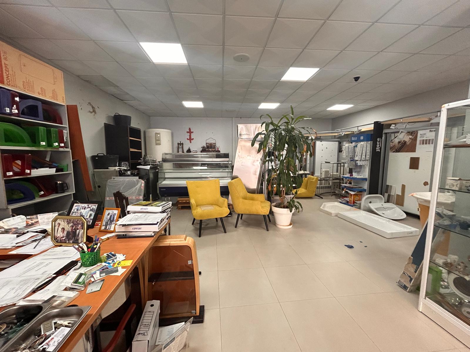 SE VENDE LOCAL COMERCIAL FRENTE AL MAR