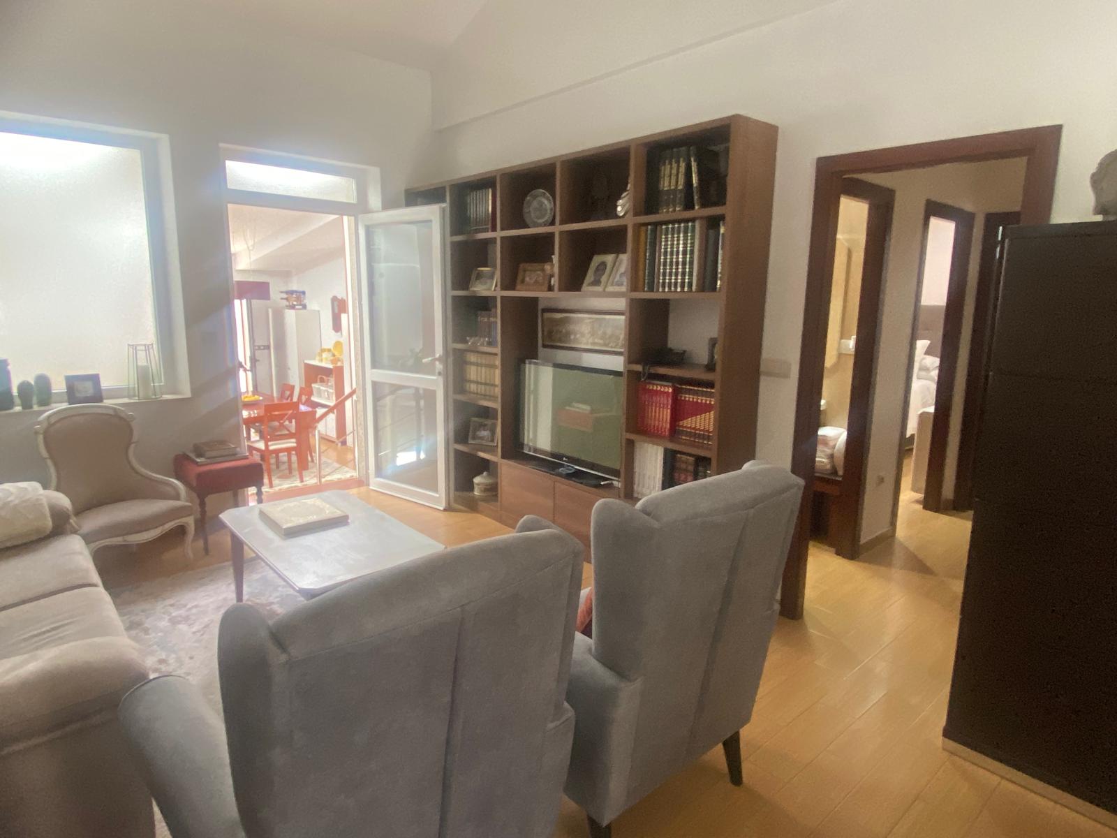 CASA DE PIEDRA CÉNTRICA TOTALMENTE REFORMADA