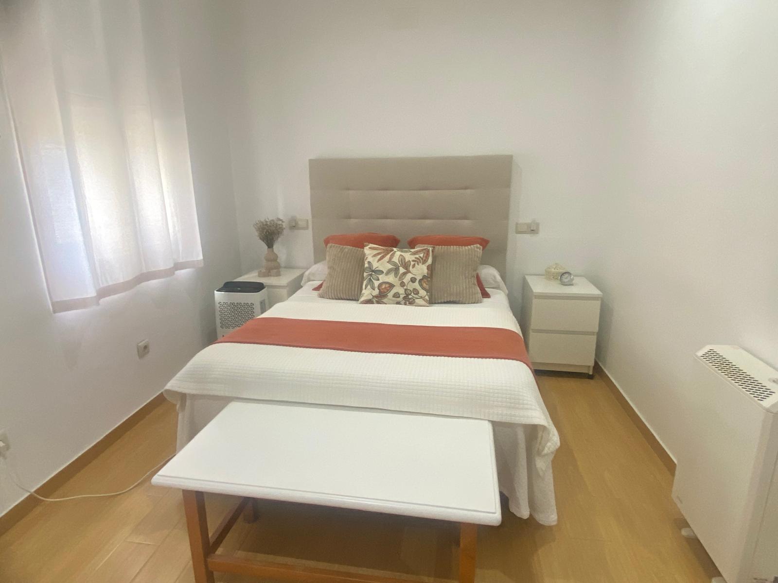 CASA DE PIEDRA CÉNTRICA TOTALMENTE REFORMADA