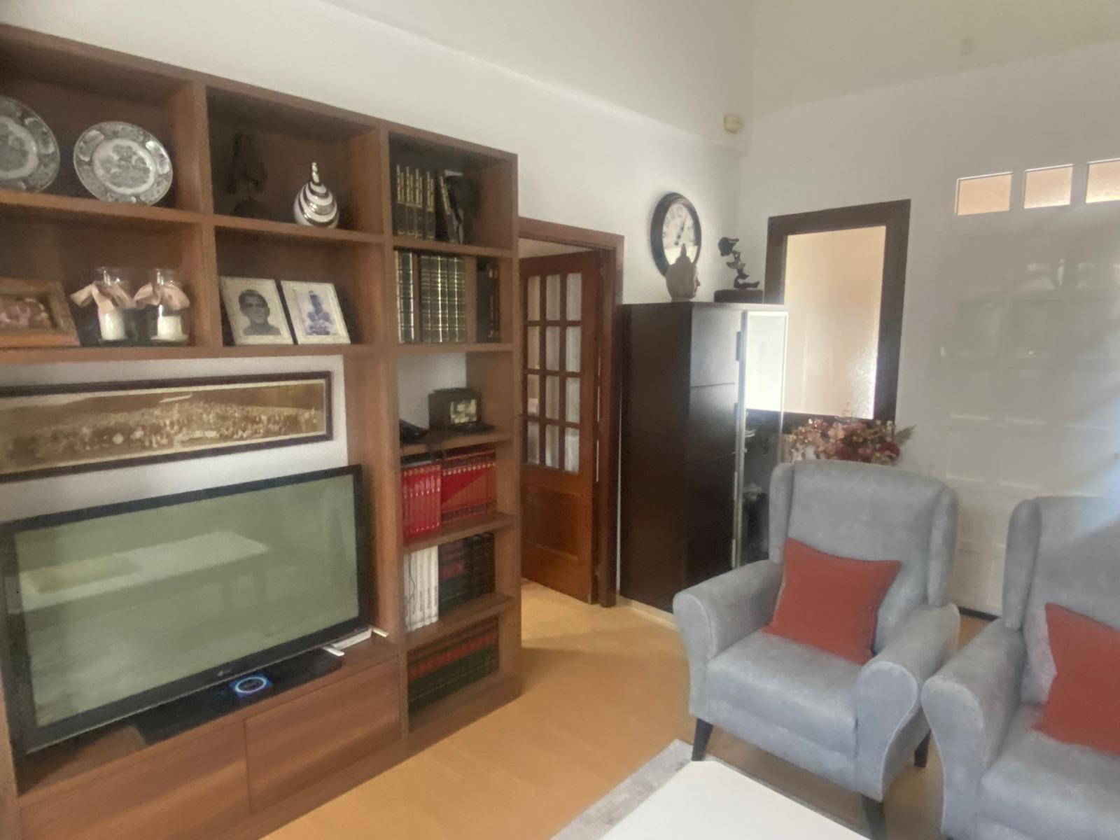 CASA DE PIEDRA CÉNTRICA TOTALMENTE REFORMADA