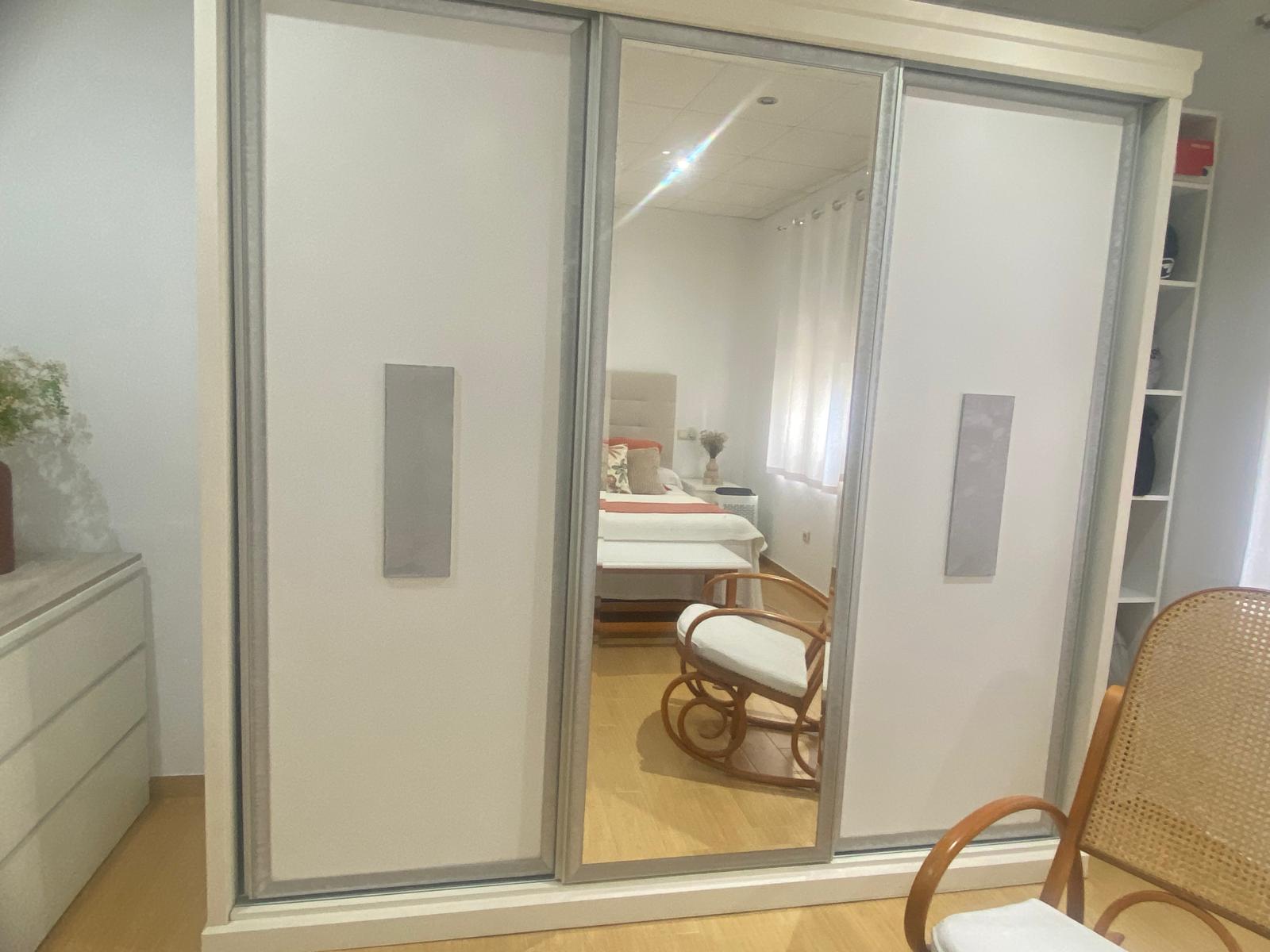 CASA DE PIEDRA CÉNTRICA TOTALMENTE REFORMADA