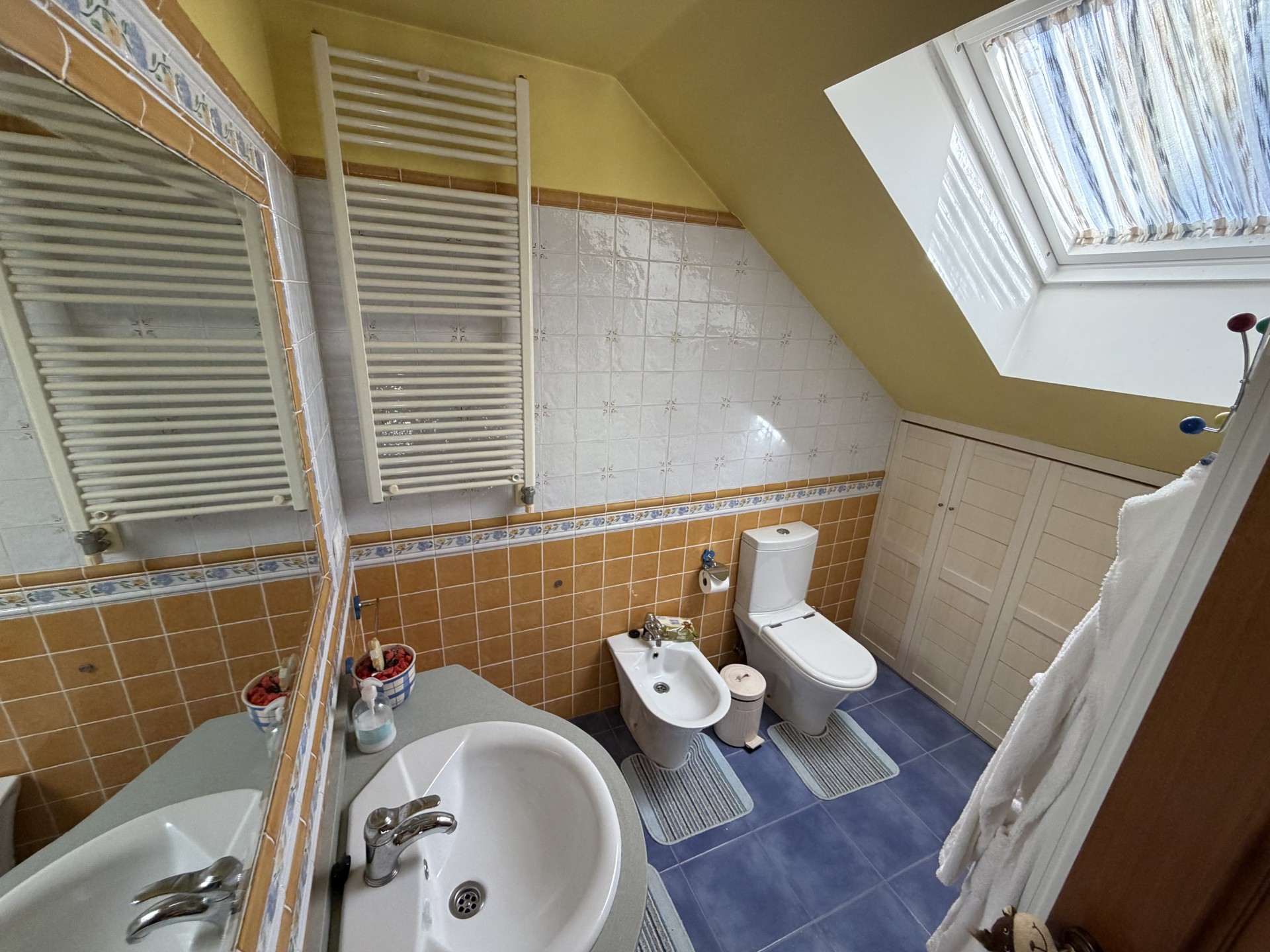 CHALET DE PIEDRA EN VENTA EN PALMEIRA (RIBEIRA) A 5 MINUTOS DE LA PLAYA DE COROSO