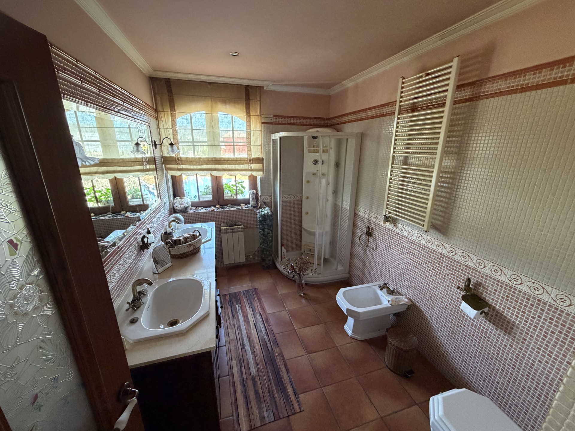 CHALET DE PIEDRA EN VENTA EN PALMEIRA (RIBEIRA) A 5 MINUTOS DE LA PLAYA DE COROSO