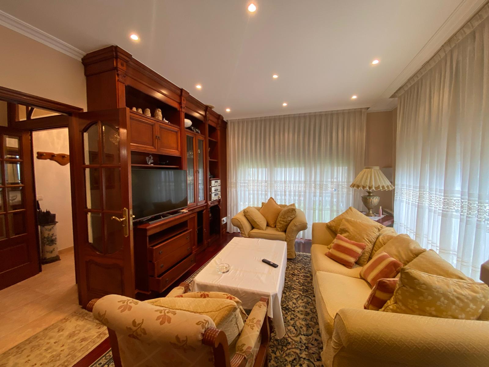 CASA CERCANA A LA PLAYA DE COROSO