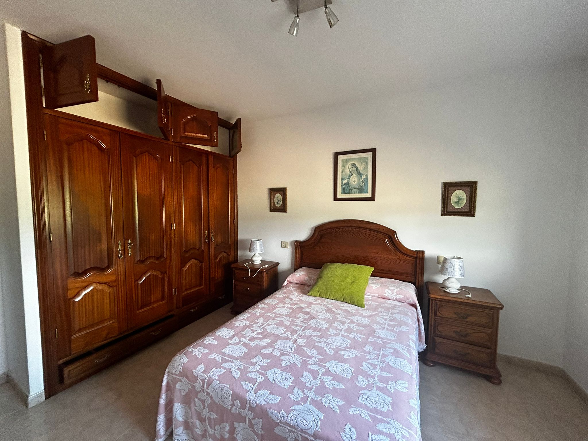 VENTA DE CASA EN PALMEIRA – RIBEIRA – LISTA PARA ENTRAR A VIVIR – PARCELA DE 1.700 M²